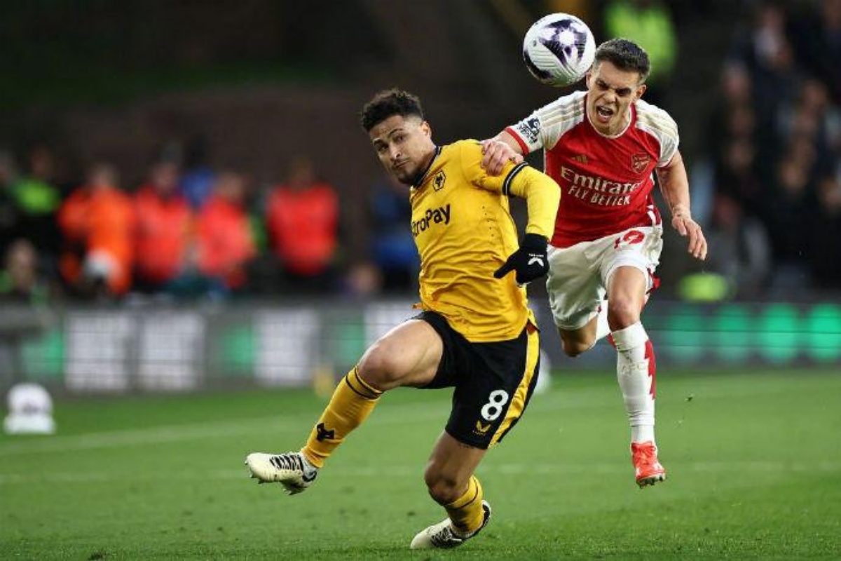 关于阿森纳再次遭遇失利，欧冠资格前景黯淡的信息