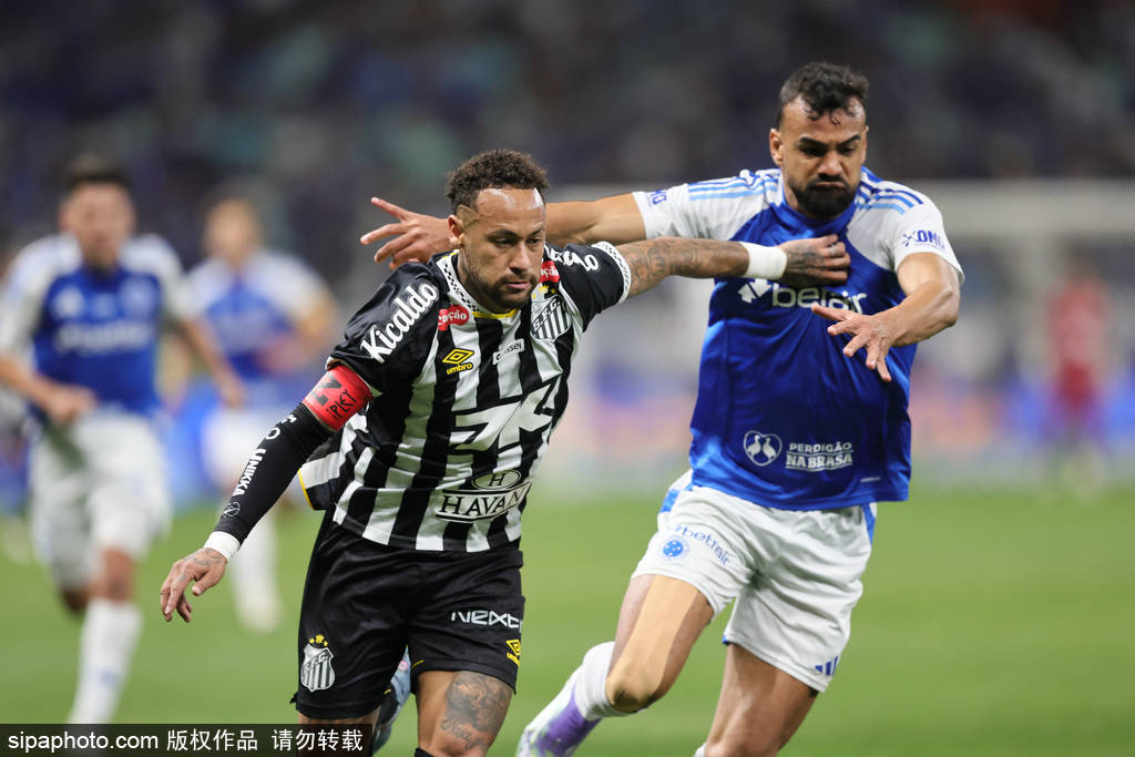 包含巴黎圣日耳曼宣布主场赛前球迷活动，期待球队士气高昂的词条