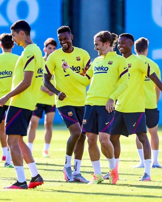 巴塞罗那向冠军宝座发起冲击 巴塞罗那向冠军宝座发起冲击